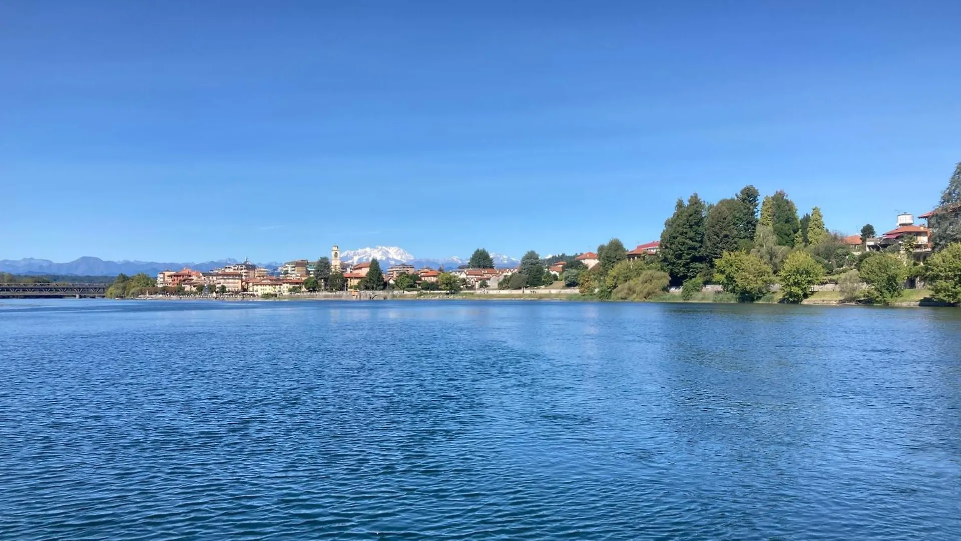 Your Place By The Lake - Near Leonardo Academy, Mxp Sesto Calende 0*,  Italy